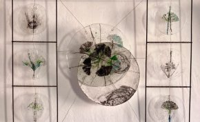 Oeuvre murales sur verre - La terre est le plus endroit du ciel